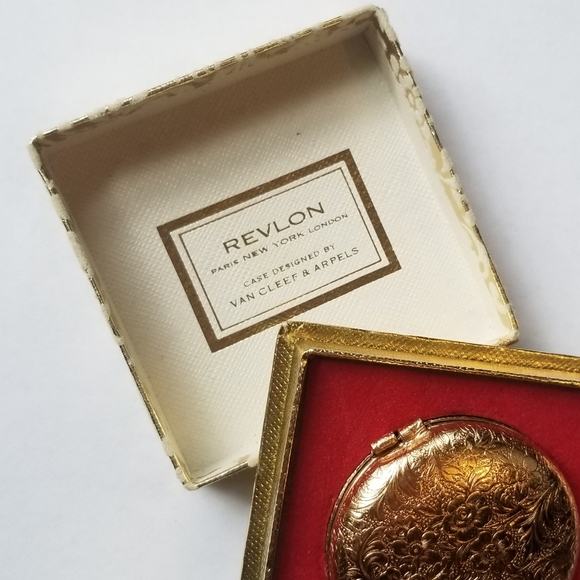 ❗Rare Antique Revlon Gold Powder Mirror Compact with Original box and Wrapping❗ - Picture 9 of 10